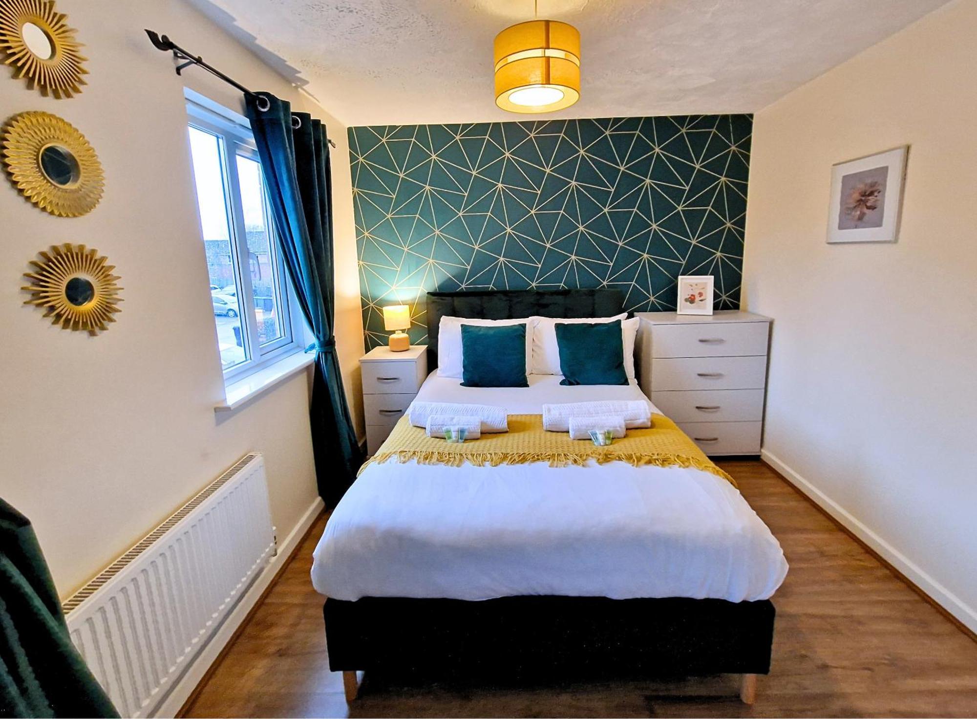 Manchester Townhouse By Bevolve - 4 Bedrooms - Free Parking Buitenkant foto